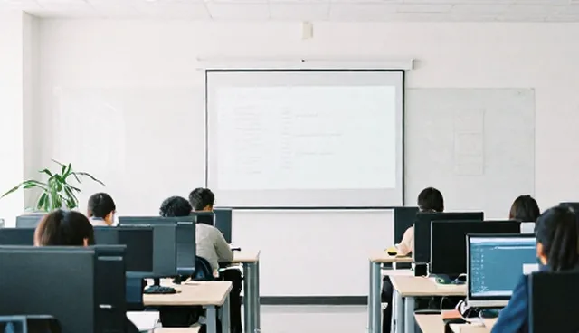 教学资源开发中的实际应用场景与问题探讨